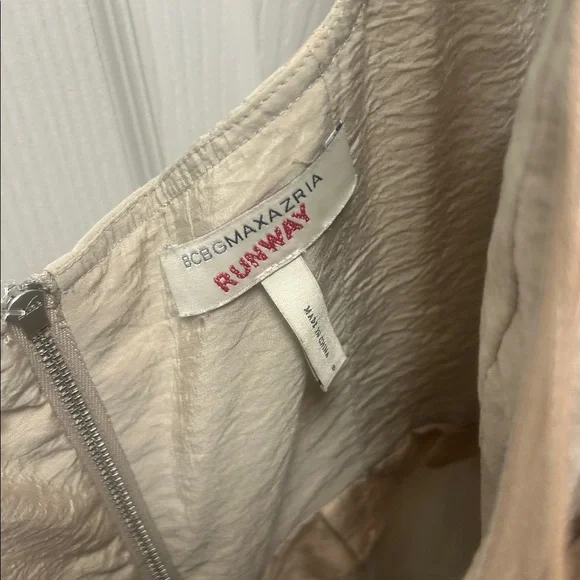 BCBGMaxAzria Beige Runway dress rare and iconic - Picture 3 of 8